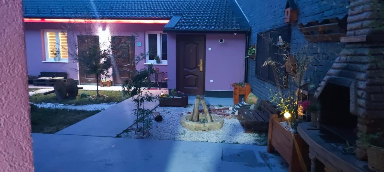 Zen Apartmani Zrenjanin Luaran gambar