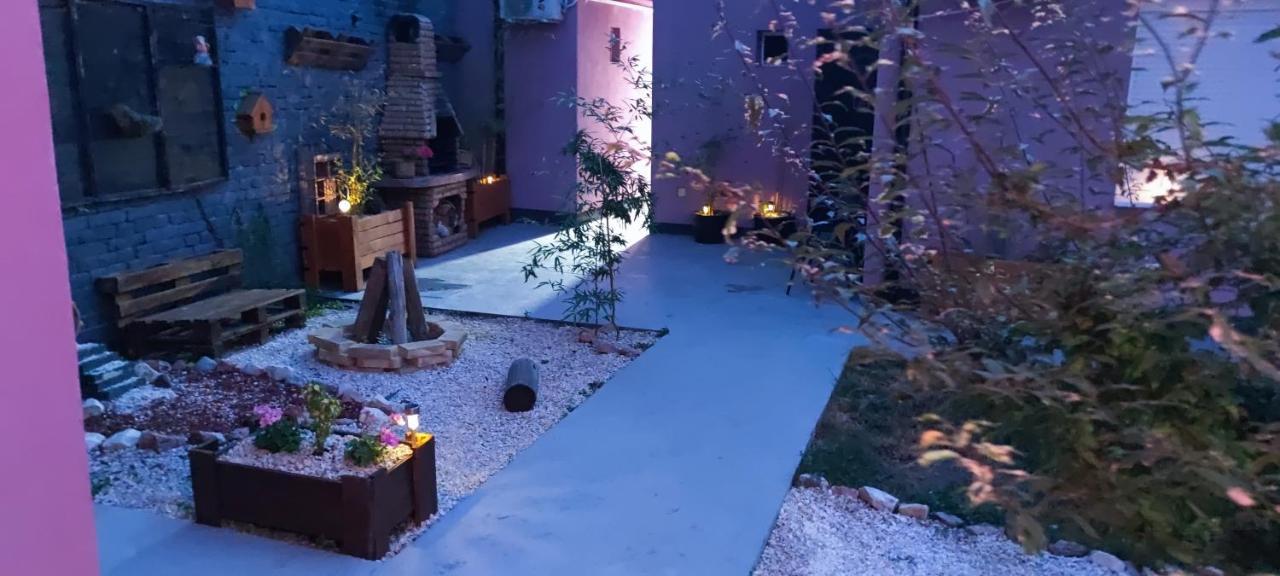 Zen Apartmani Zrenjanin Luaran gambar